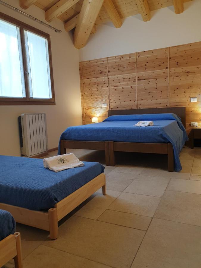 Agriturismo Corte Degli Ulivi Капотера Екстериор снимка